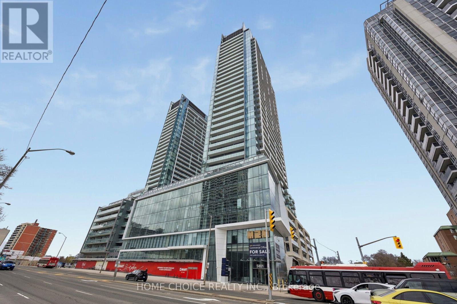 N2009 - 7 GOLDEN LION HEIGHTS, Toronto, Ontario