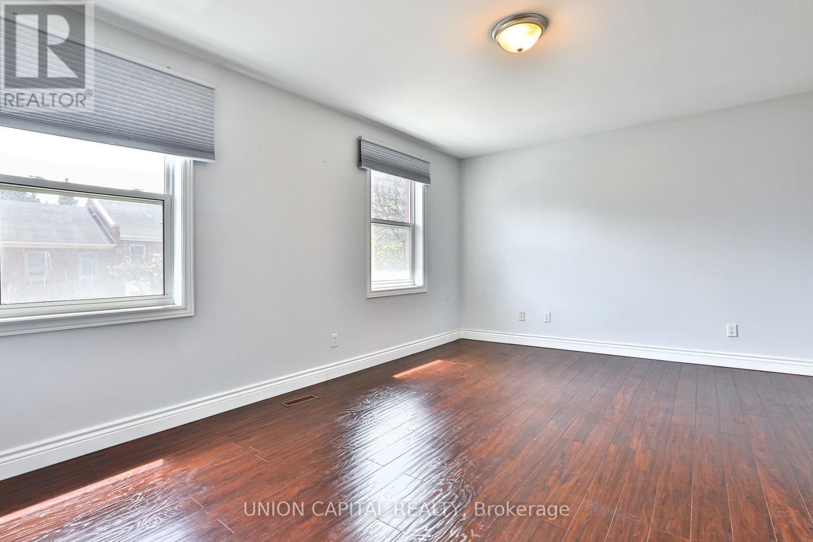 8 Mallingham Court, Toronto, Ontario  M2N 6G4 - Photo 23 - C13068568