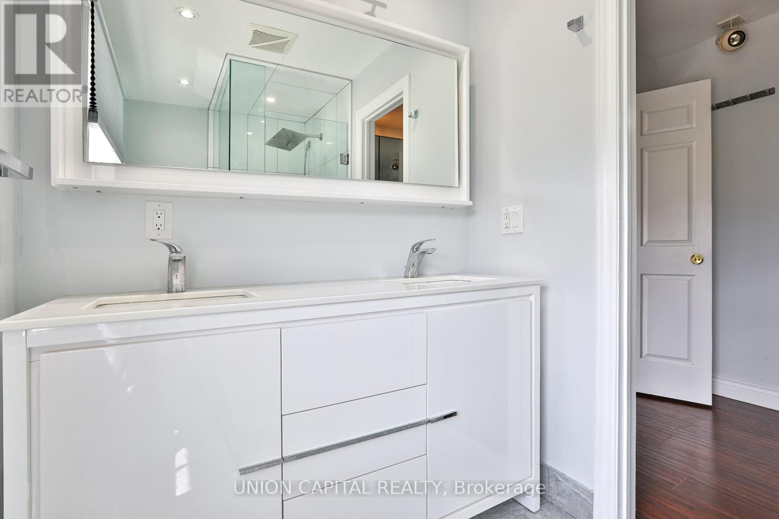 8 Mallingham Court, Toronto, Ontario  M2N 6G4 - Photo 26 - C13068568