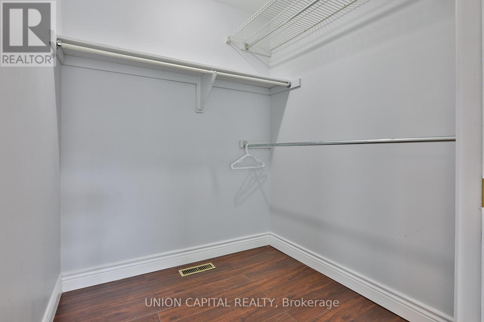 8 Mallingham Court, Toronto, Ontario  M2N 6G4 - Photo 27 - C13068568