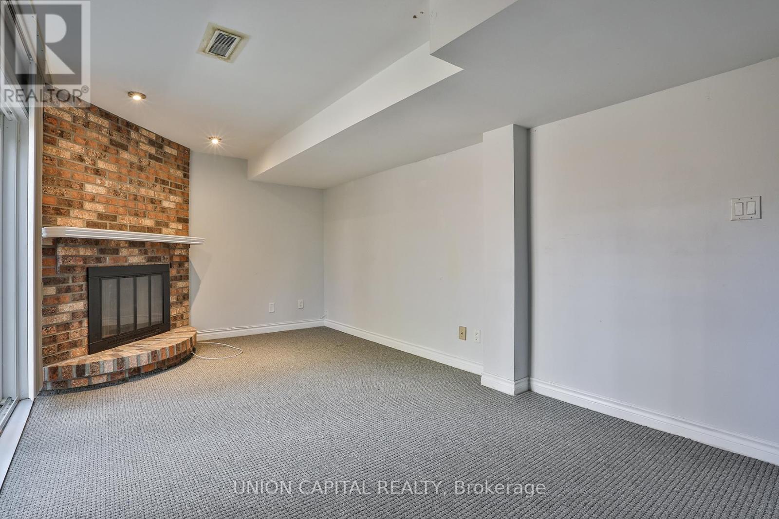 8 Mallingham Court, Toronto, Ontario  M2N 6G4 - Photo 35 - C13068568