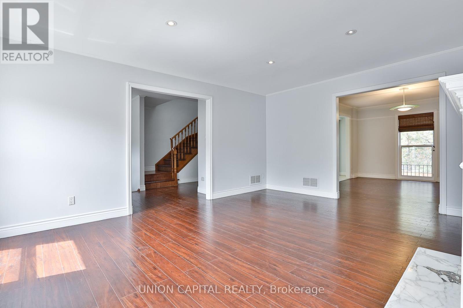 8 Mallingham Court, Toronto, Ontario  M2N 6G4 - Photo 8 - C13068568