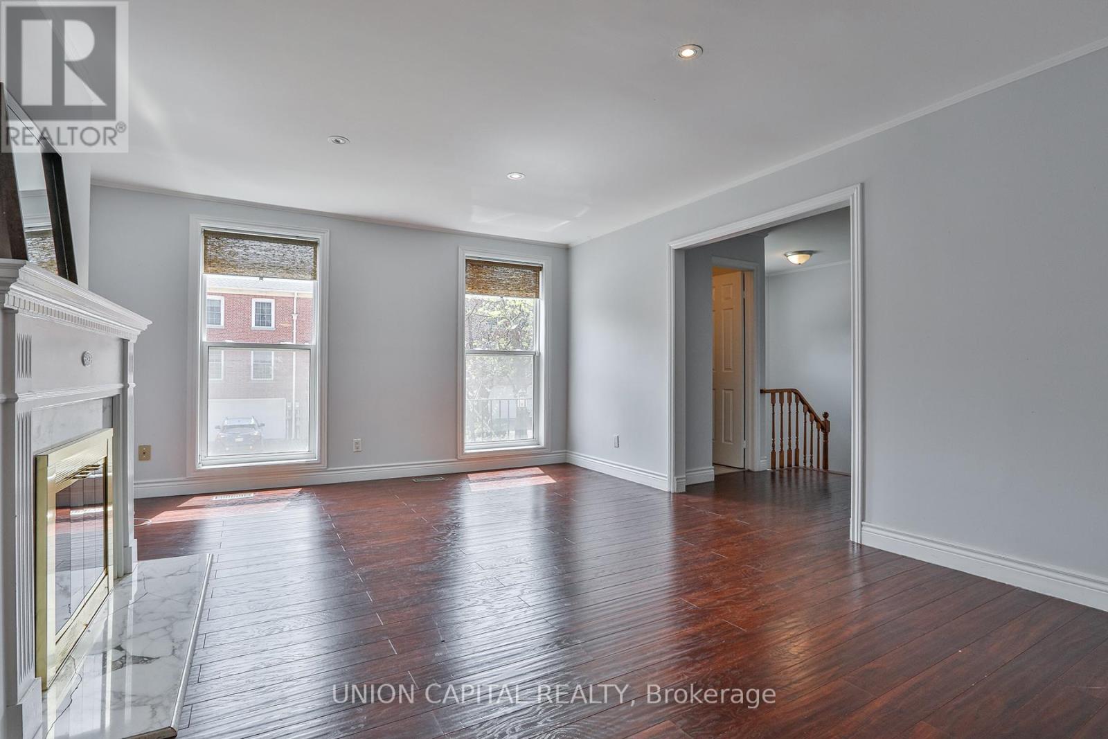 8 Mallingham Court, Toronto, Ontario  M2N 6G4 - Photo 9 - C13068568