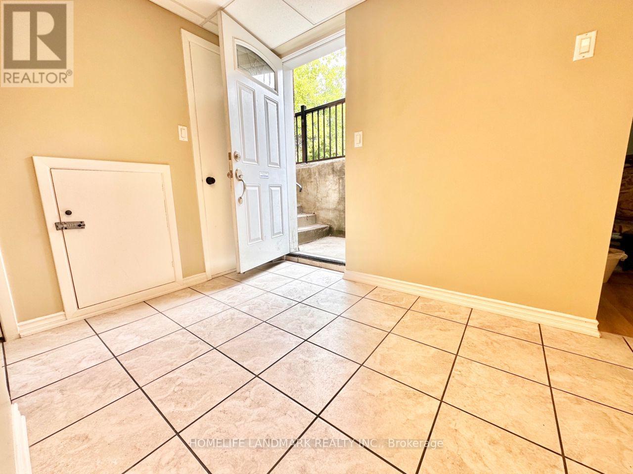 159 Cocksfield Avenue, Toronto, Ontario  M3H 3T4 - Photo 4 - C13068724