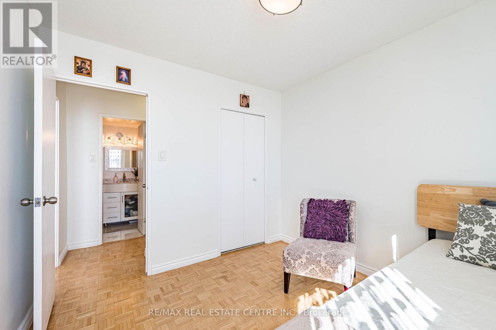 1502 - 451 The West Mall Drive, Toronto (Etobicoke West Mall), Ontario  M9C 1G1 - Photo 30 - W13068114