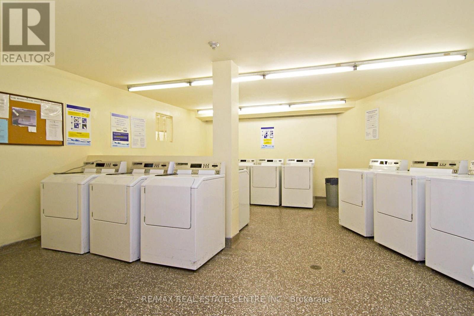 1502 - 451 The West Mall Drive, Toronto (Etobicoke West Mall), Ontario  M9C 1G1 - Photo 39 - W13068114