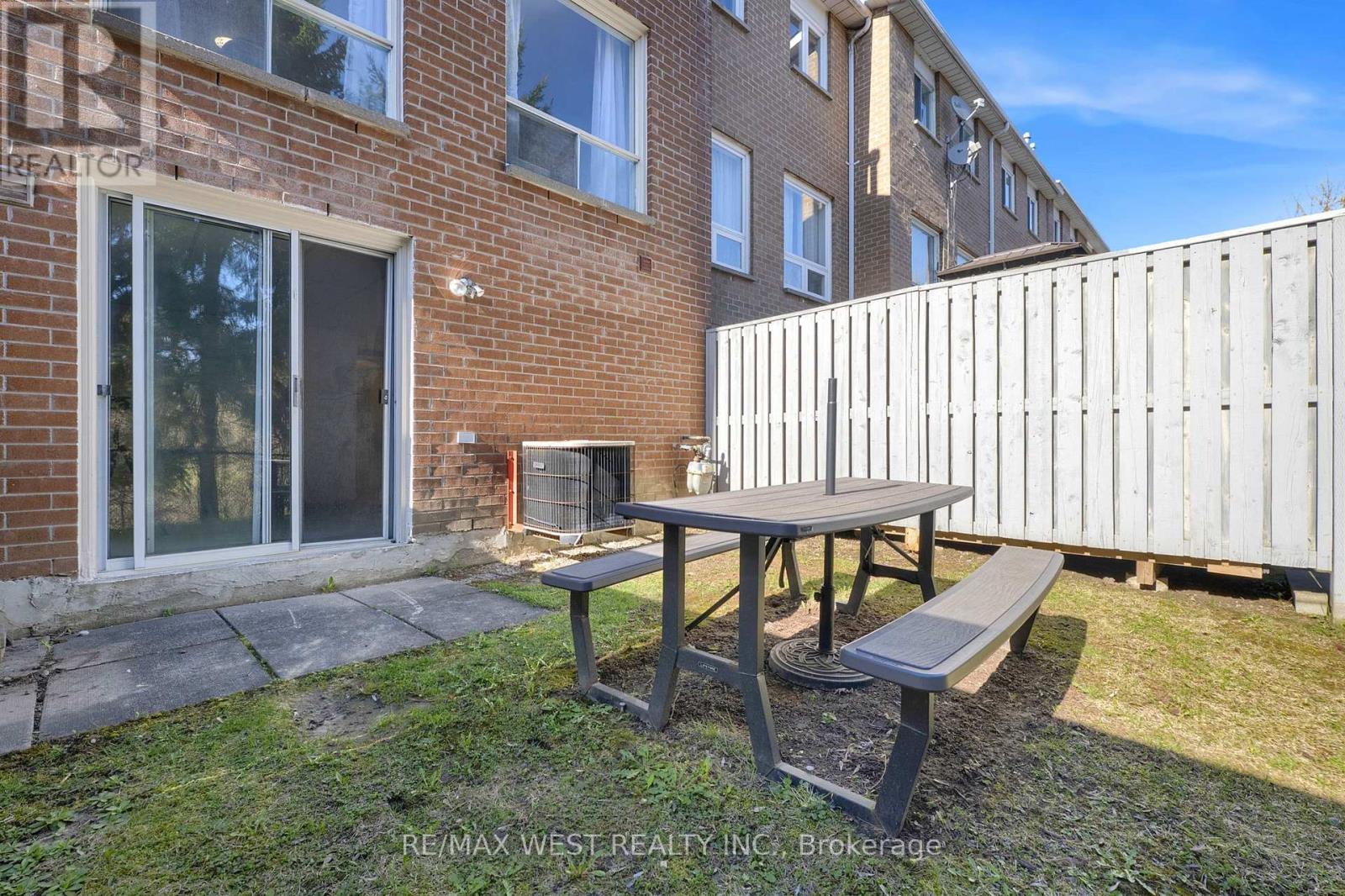 27 - 905 Bayly Street, Pickering, Ontario  L1W 3Y9 - Photo 33 - E13068534