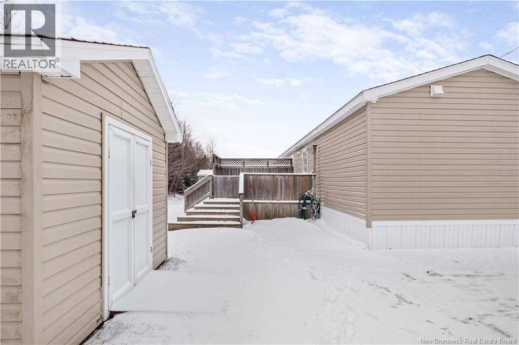 396 Nepisiguit Drive, Dieppe, New Brunswick  E1A 0P6 - Photo 18 - NB137993