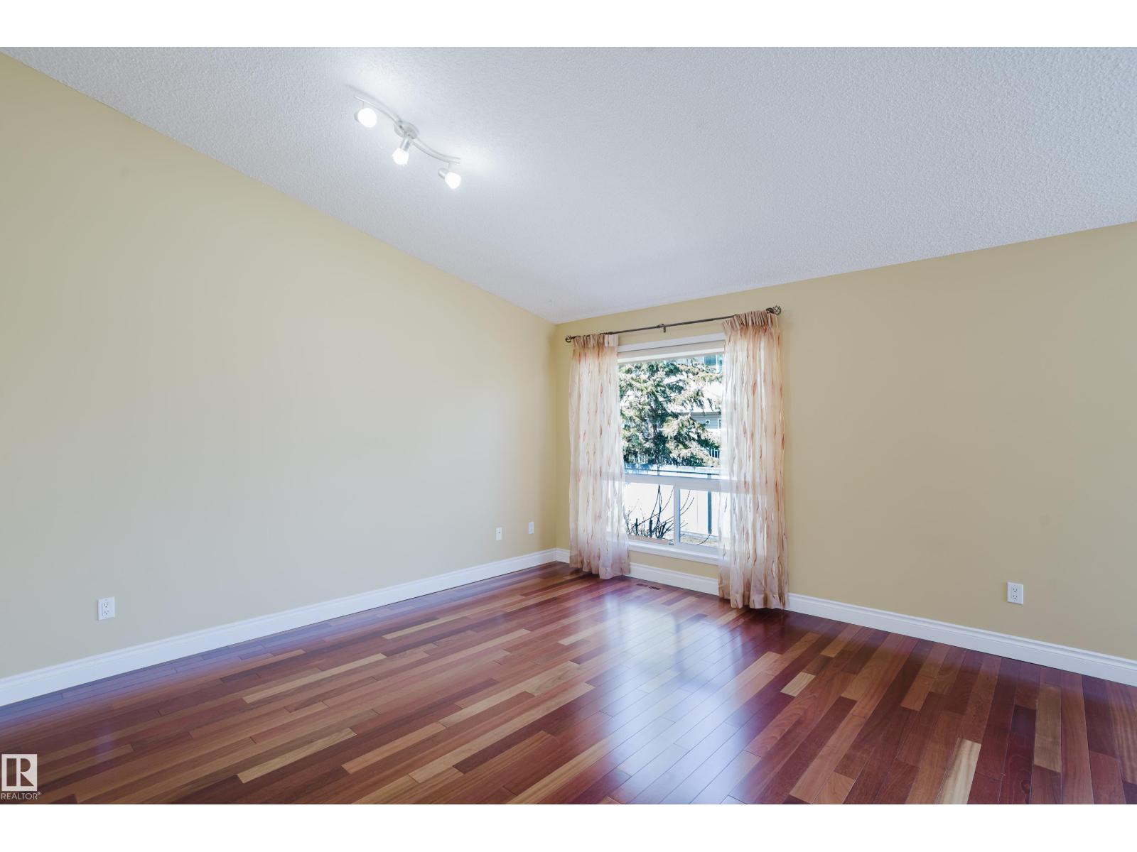 #9 102 Bridgeport Cx, Leduc, Alberta  T9E 8K8 - Photo 15 - E4485140