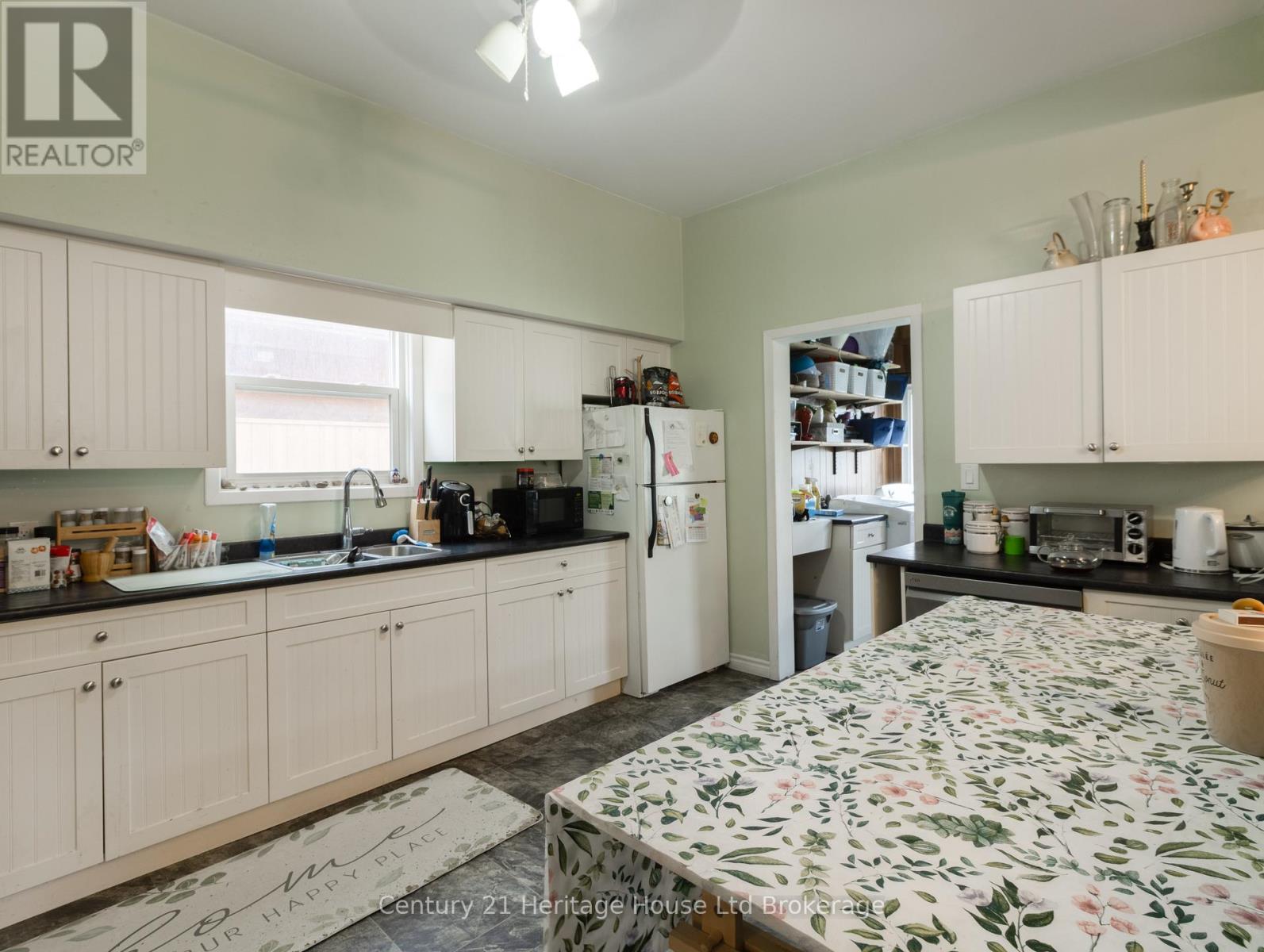 552 Hatch Street, Woodstock, Ontario  N4S 1N6 - Photo 8 - X13065580