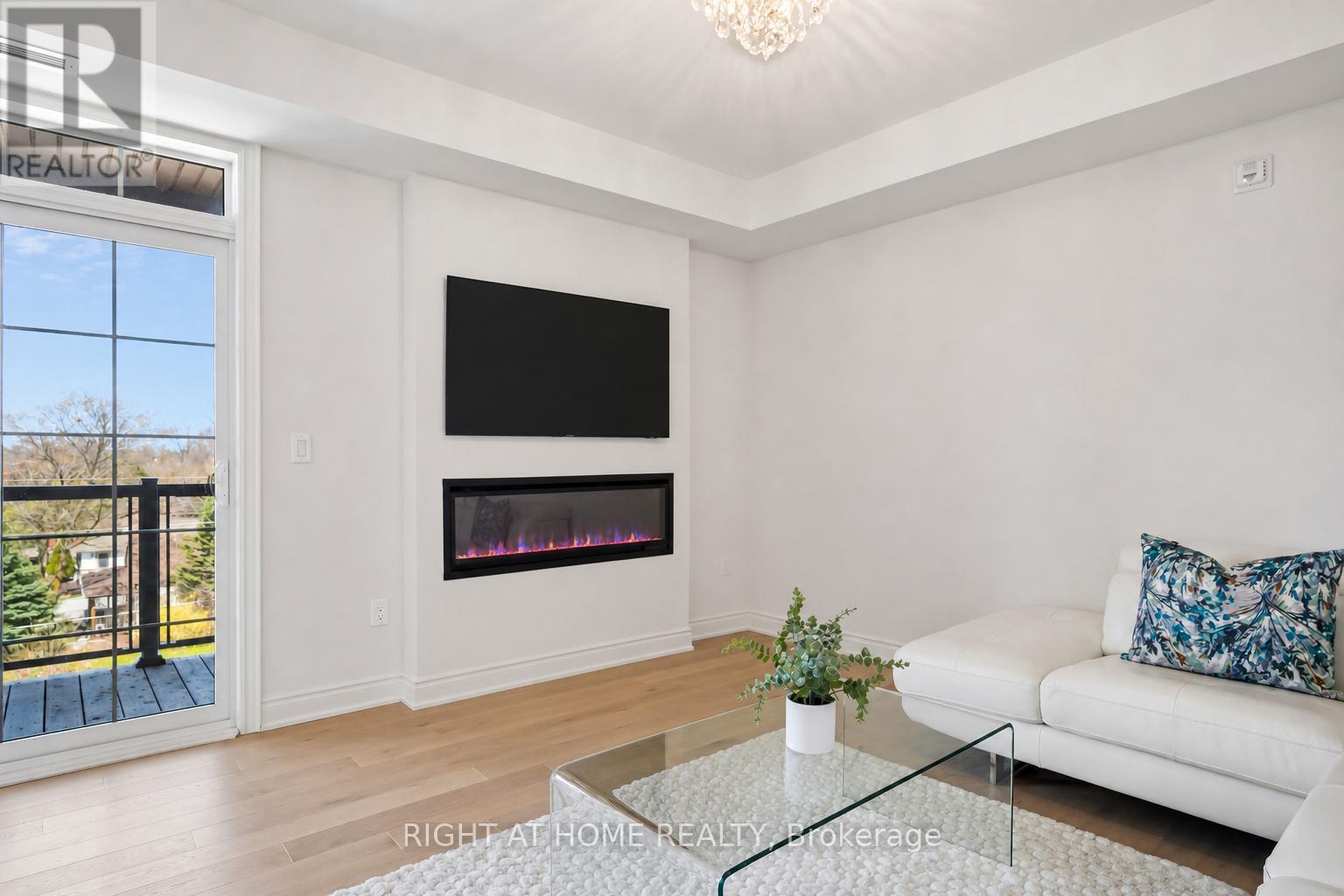 406 - 110 Grew Boulevard, Georgina, Ontario  L0E 1L0 - Photo 4 - N13068322