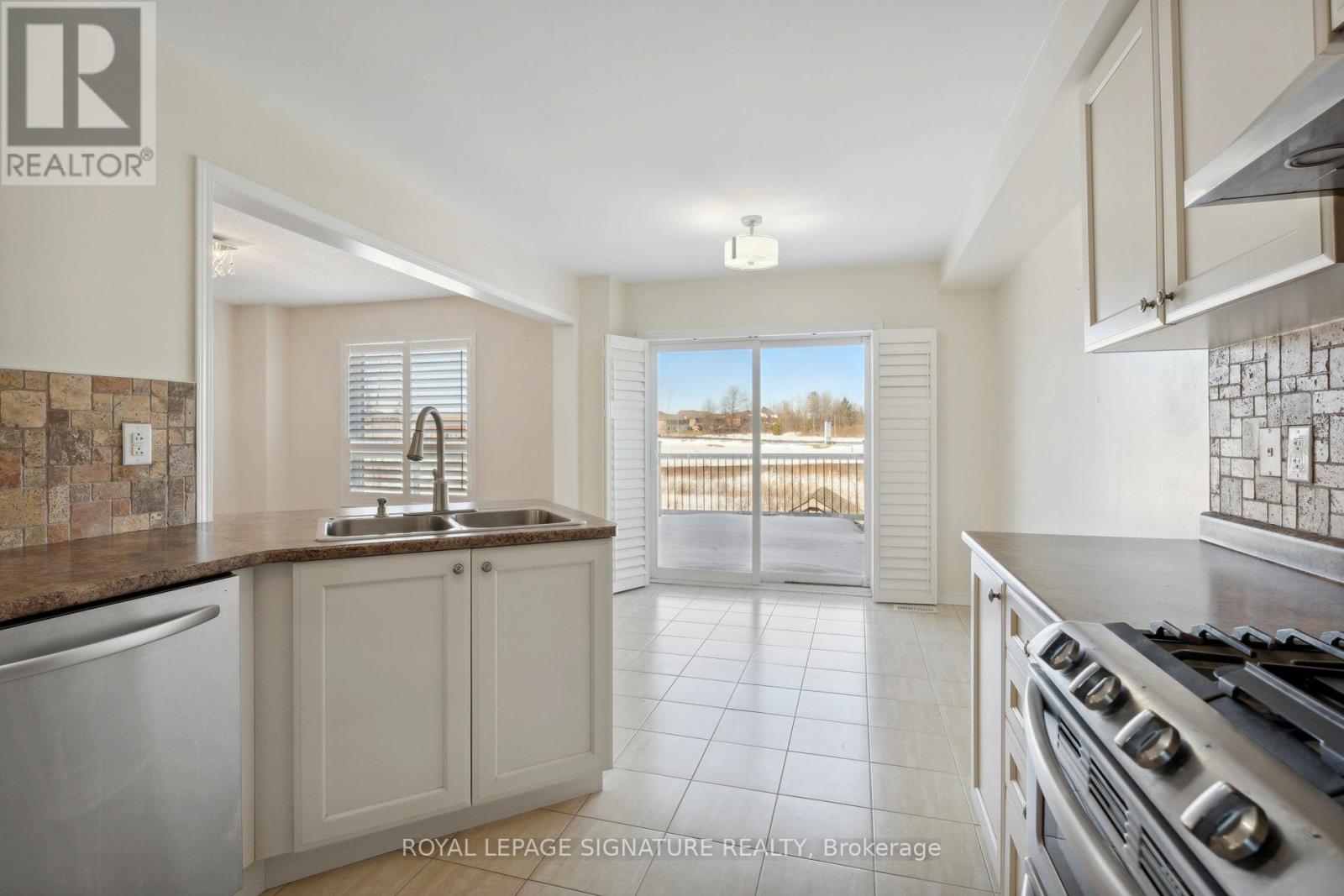 1198 Mary-Lou St Street, Innisfil, Ontario  L9S 0C1 - Photo 15 - N13068328