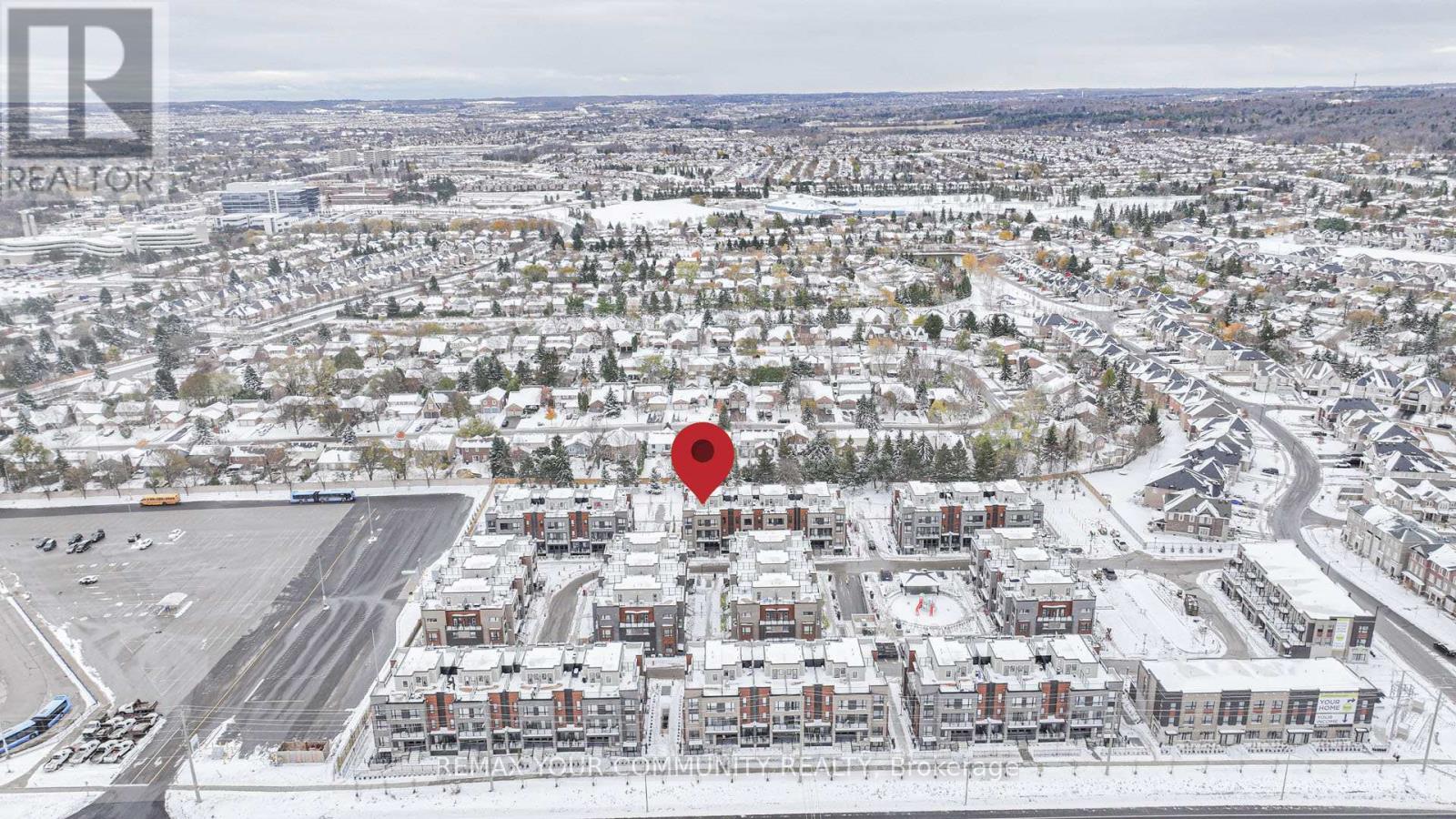 31 - 24 Lytham Green Circle, Newmarket, Ontario  L3Y 0H4 - Photo 3 - N13068660
