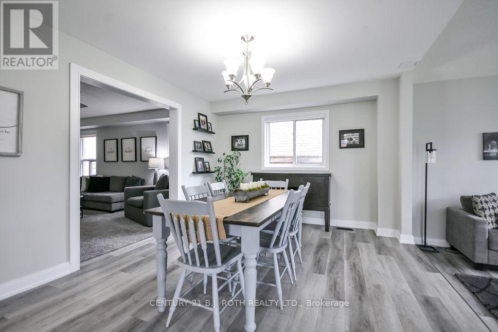 3 Prince Of Wales Drive, Barrie, Ontario  L4N 0T5 - Photo 13 - S13068308