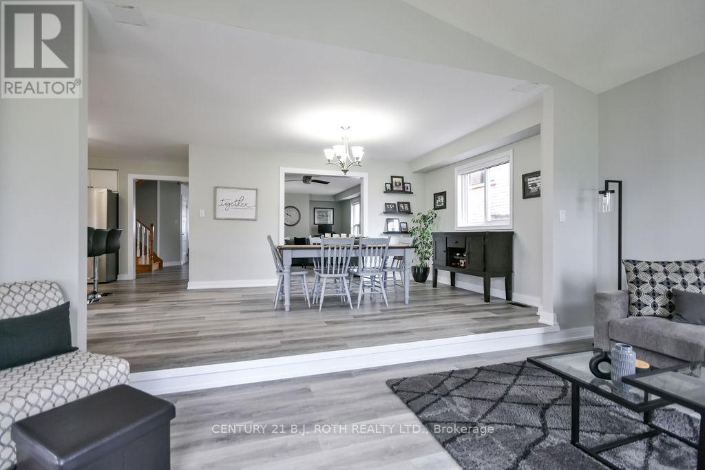 3 Prince Of Wales Drive, Barrie, Ontario  L4N 0T5 - Photo 14 - S13068308