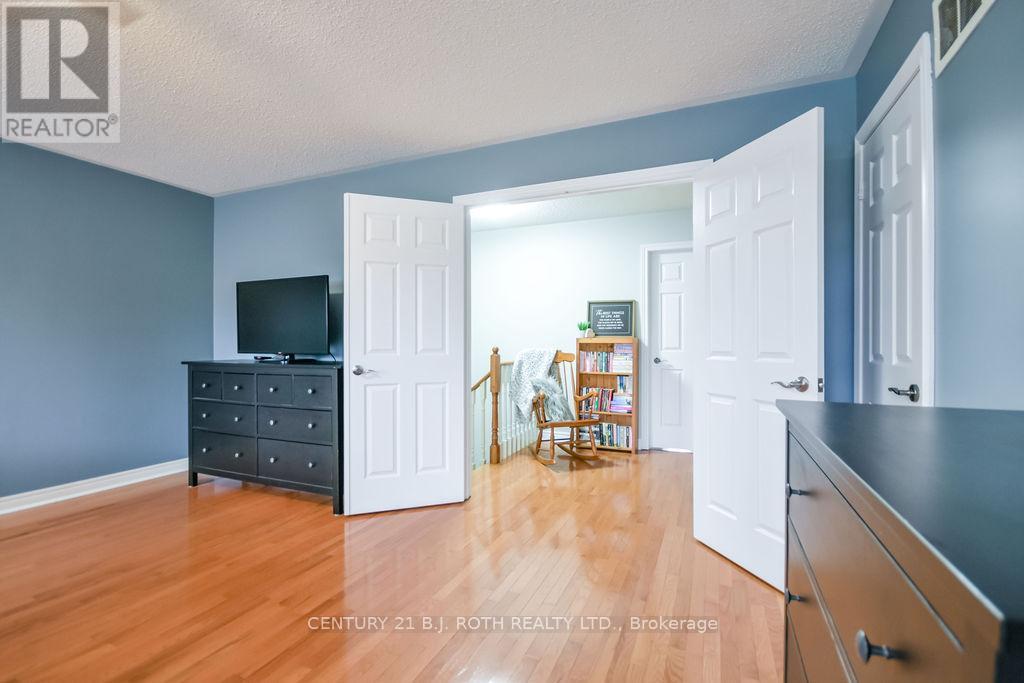 3 Prince Of Wales Drive, Barrie, Ontario  L4N 0T5 - Photo 21 - S13068308