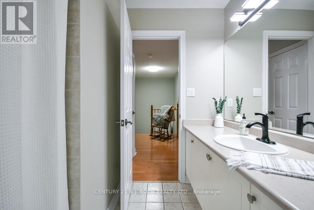 3 Prince Of Wales Drive, Barrie, Ontario  L4N 0T5 - Photo 33 - S13068308