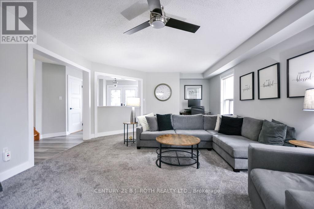 3 Prince Of Wales Drive, Barrie, Ontario  L4N 0T5 - Photo 9 - S13068308