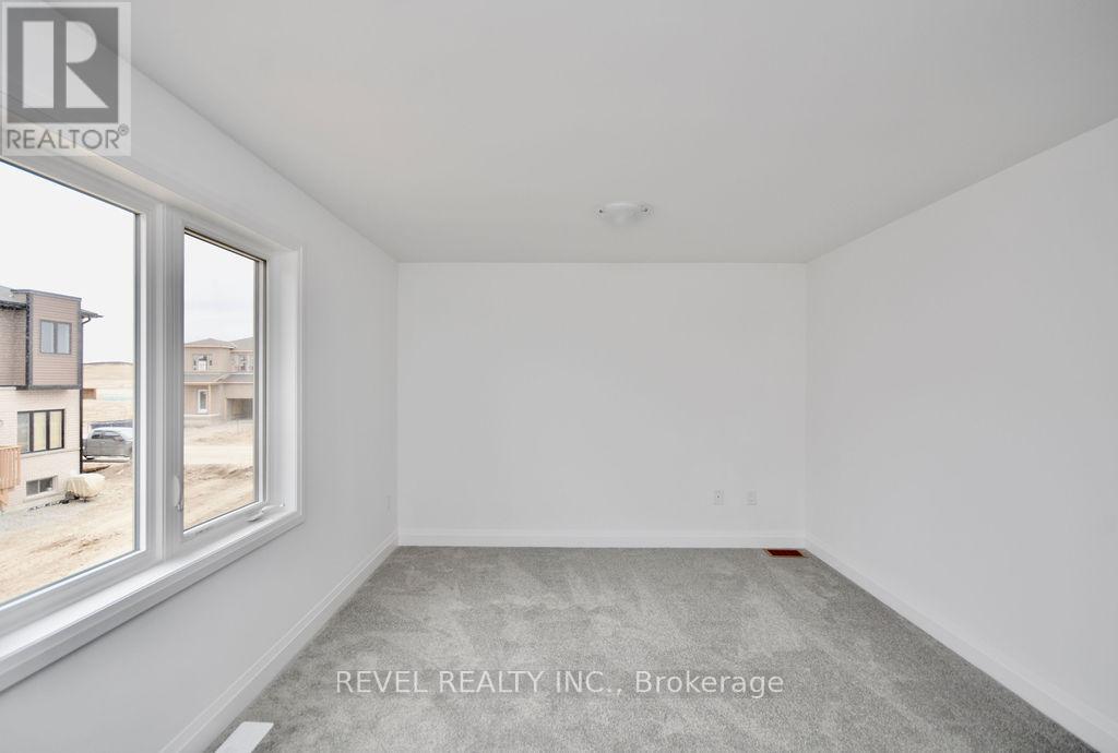 44 Barnyard Trail, Barrie, Ontario  L9J 0C2 - Photo 16 - S13068434