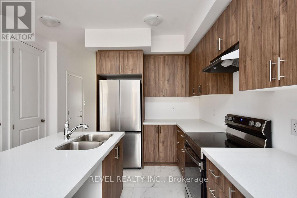 44 Barnyard Trail, Barrie, Ontario  L9J 0C2 - Photo 7 - S13068434