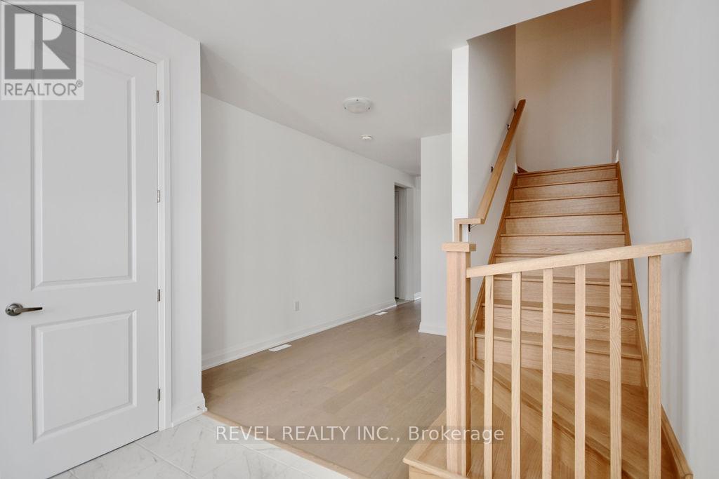26 Lally Terrace, Barrie, Ontario  L9J 0C2 - Photo 12 - S13068450