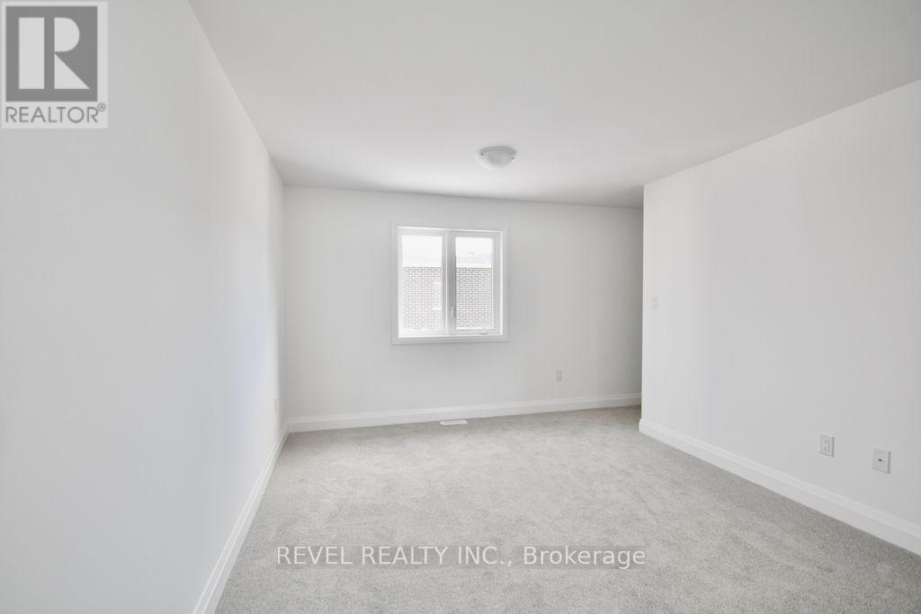 26 Lally Terrace, Barrie, Ontario  L9J 0C2 - Photo 16 - S13068450