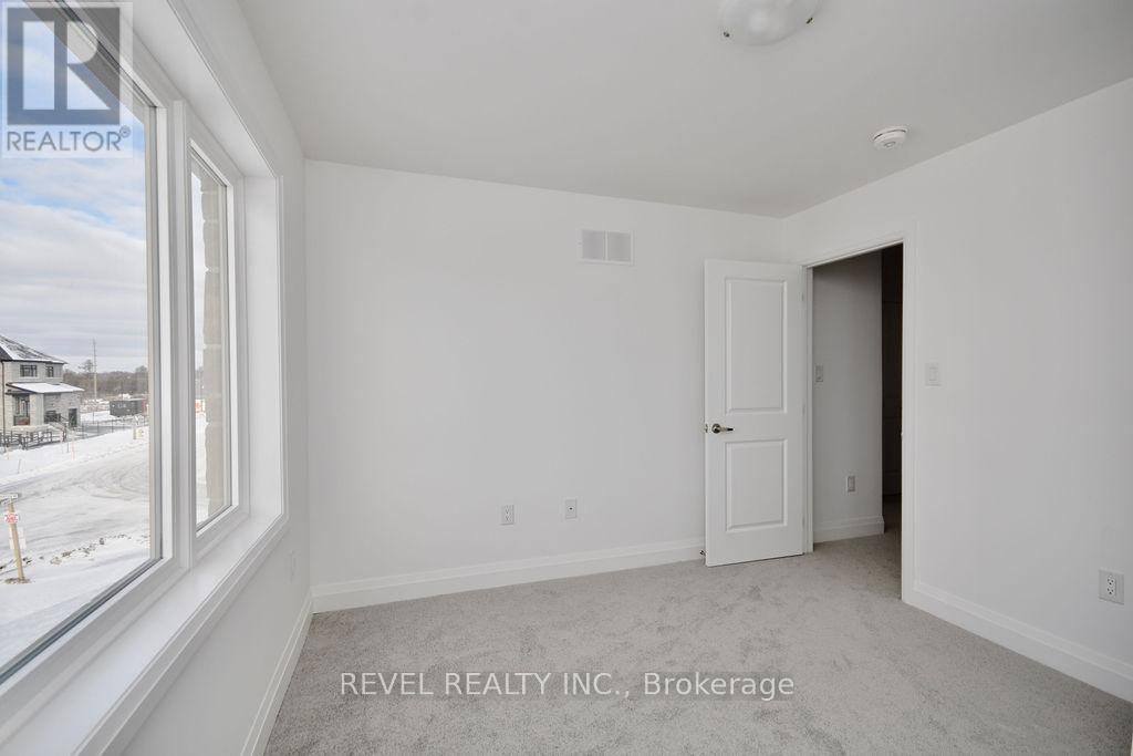 26 Lally Terrace, Barrie, Ontario  L9J 0C2 - Photo 24 - S13068450