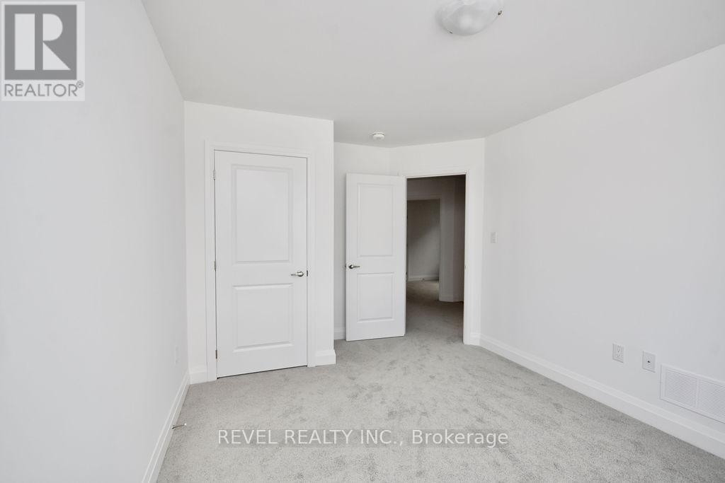 26 Lally Terrace, Barrie, Ontario  L9J 0C2 - Photo 26 - S13068450