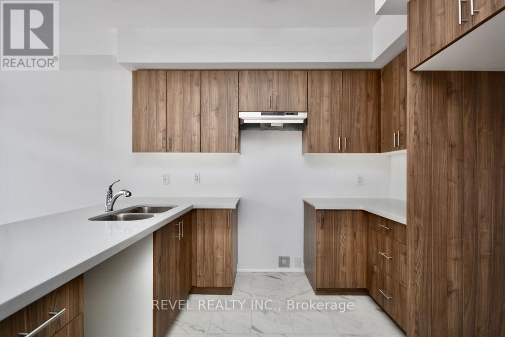 26 Lally Terrace, Barrie, Ontario  L9J 0C2 - Photo 6 - S13068450