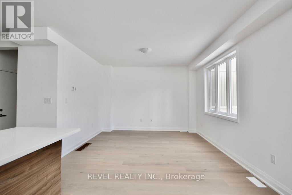 26 Lally Terrace, Barrie, Ontario  L9J 0C2 - Photo 9 - S13068450