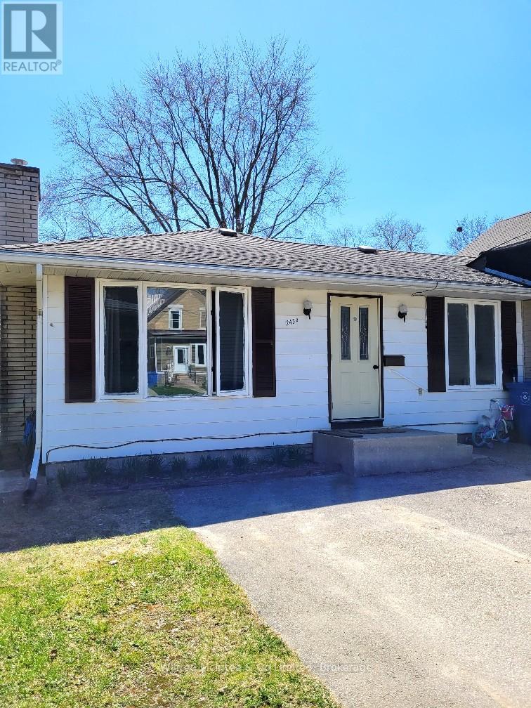 243 13th Street, Hanover, Ontario  N4N 1X1 - Photo 4 - X13063038