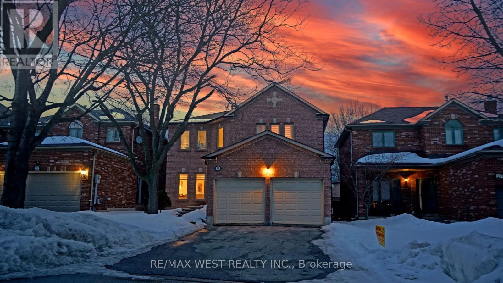 31 MULHOLLAND DRIVE, Vaughan, Ontario
