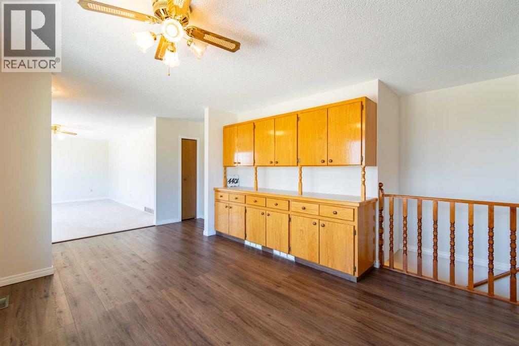 4401 51 Avenue, Stettler, Alberta  T0C 2L2 - Photo 11 - A2306731