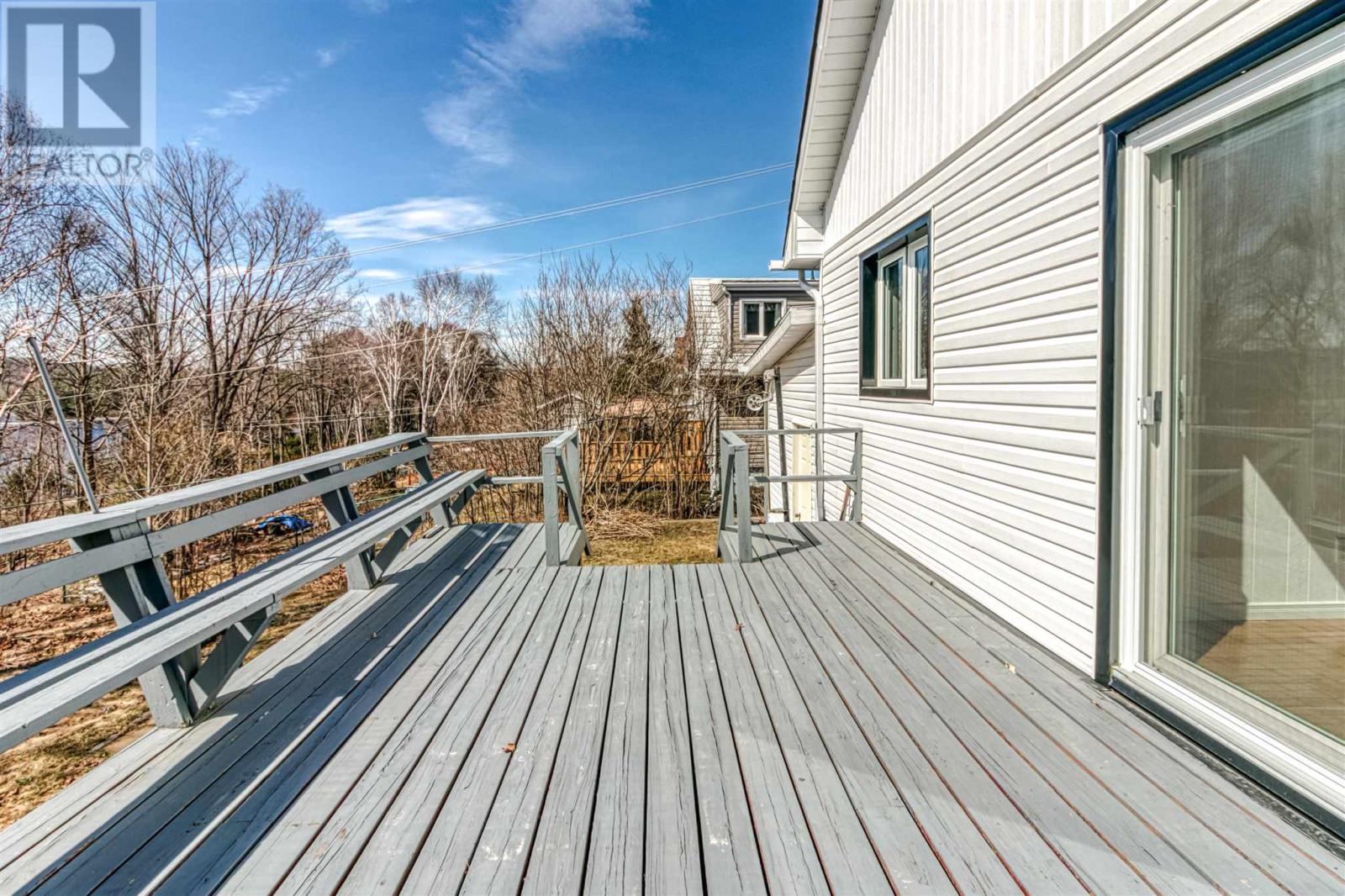 49 Westview Cres, Elliot Lake, Ontario  P5A 2B2 - Photo 6 - SM260831