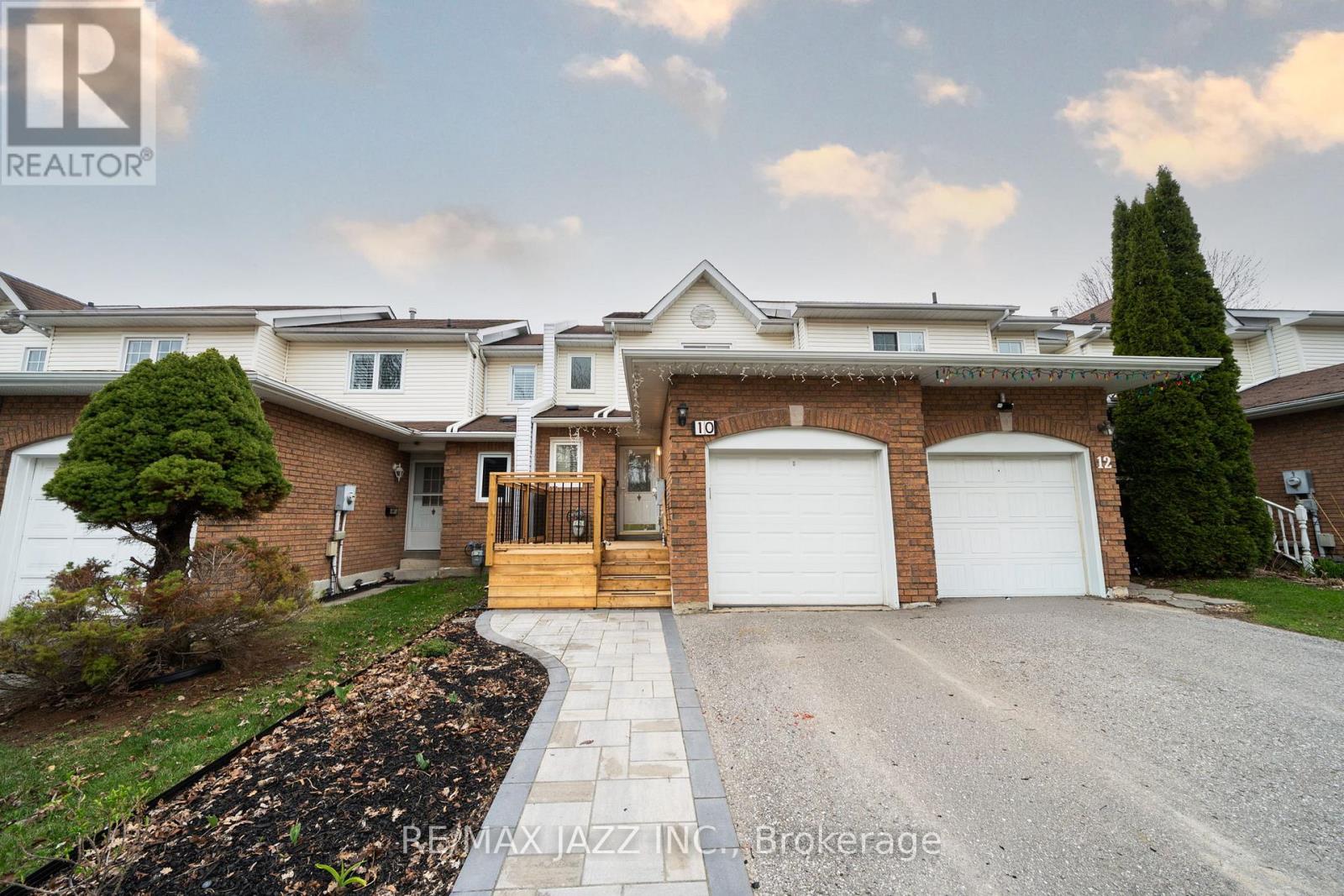 10 PIDDUCK STREET, Clarington, Ontario