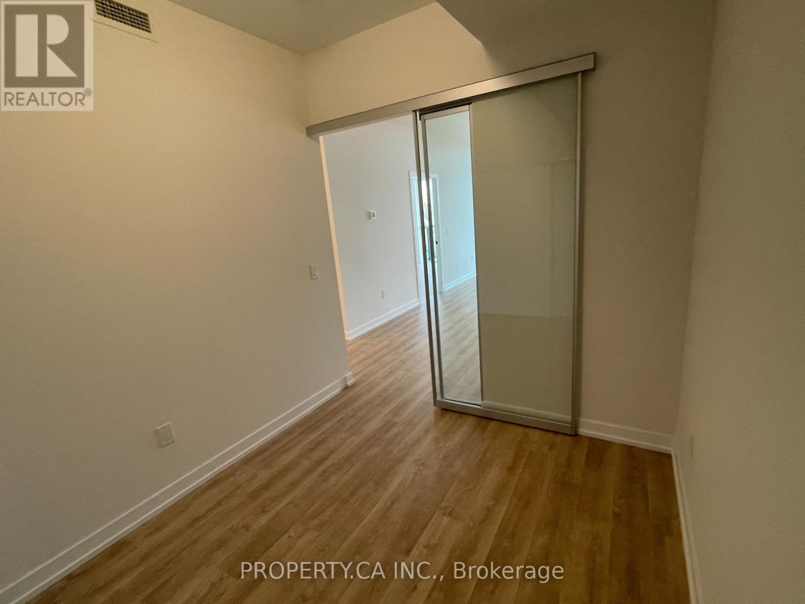 325 - 2300 St. Clair Avenue W, Toronto, Ontario  M6N 1K8 - Photo 10 - W13068320