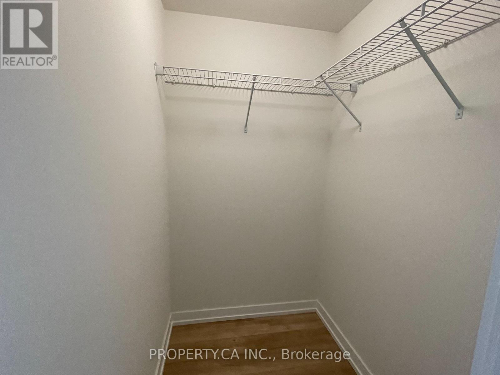 325 - 2300 St. Clair Avenue W, Toronto, Ontario  M6N 1K8 - Photo 14 - W13068320