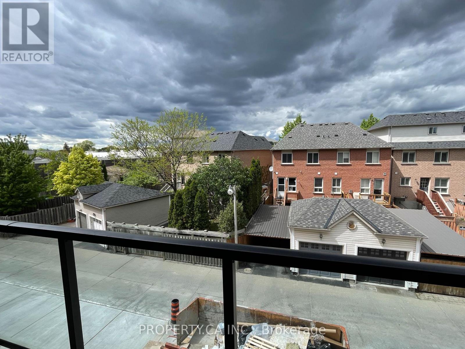 325 - 2300 St. Clair Avenue W, Toronto, Ontario  M6N 1K8 - Photo 16 - W13068320