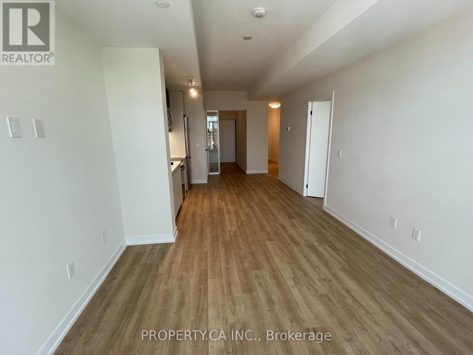 325 - 2300 St. Clair Avenue W, Toronto, Ontario  M6N 1K8 - Photo 5 - W13068320