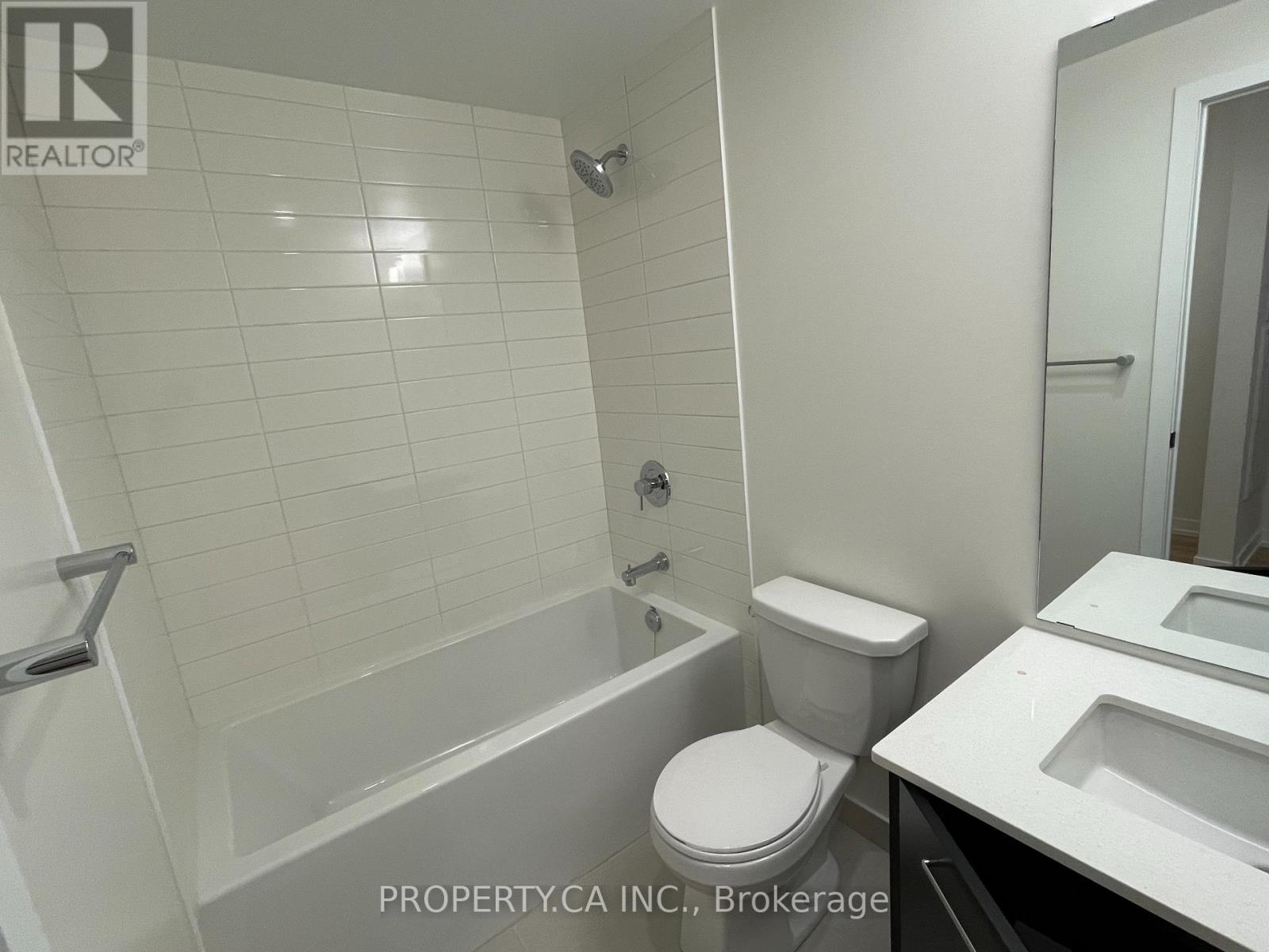 325 - 2300 St. Clair Avenue W, Toronto, Ontario  M6N 1K8 - Photo 6 - W13068320