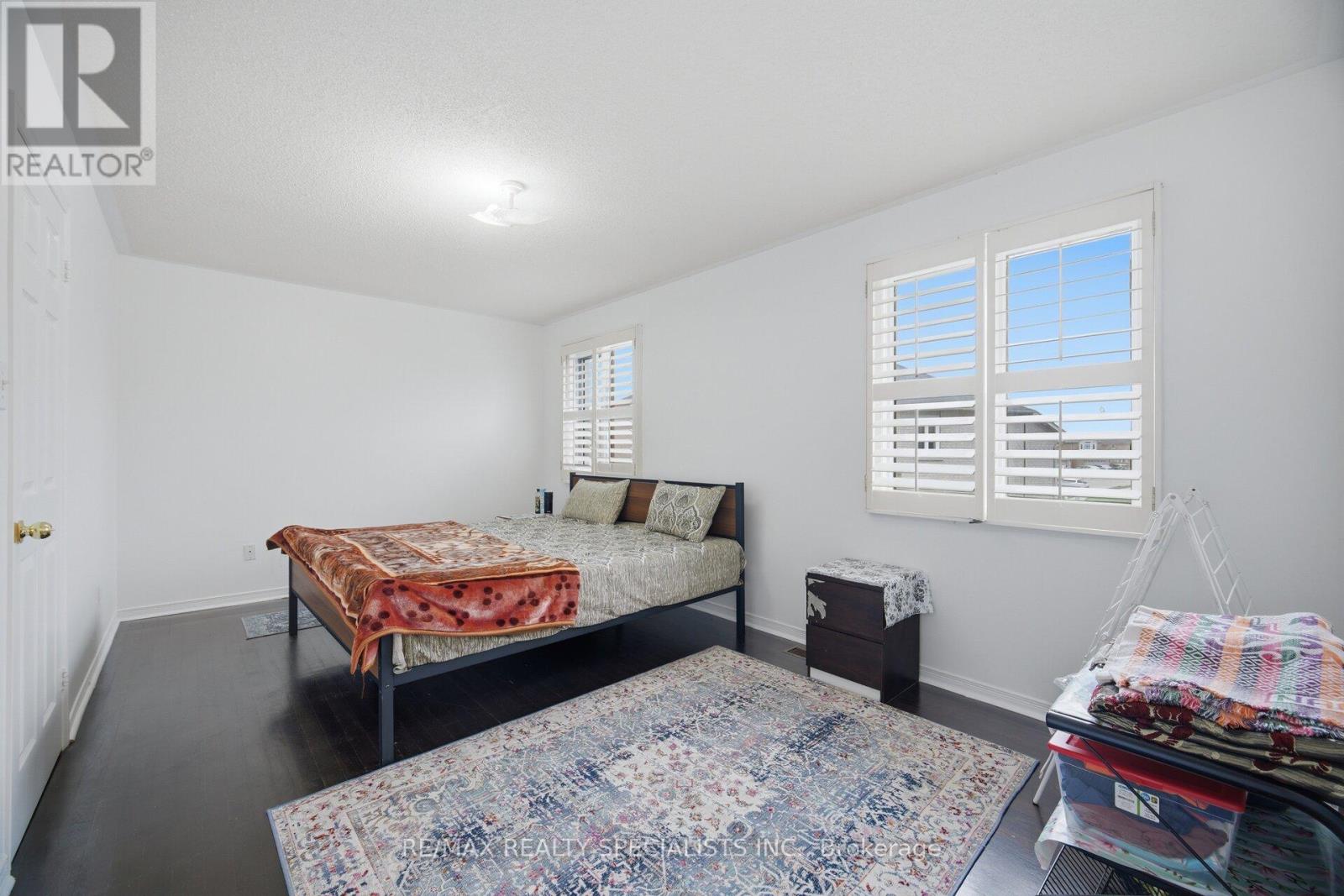 64 Dolphin Song Crescent, Brampton, Ontario  L6R 2A7 - Photo 7 - W13068346
