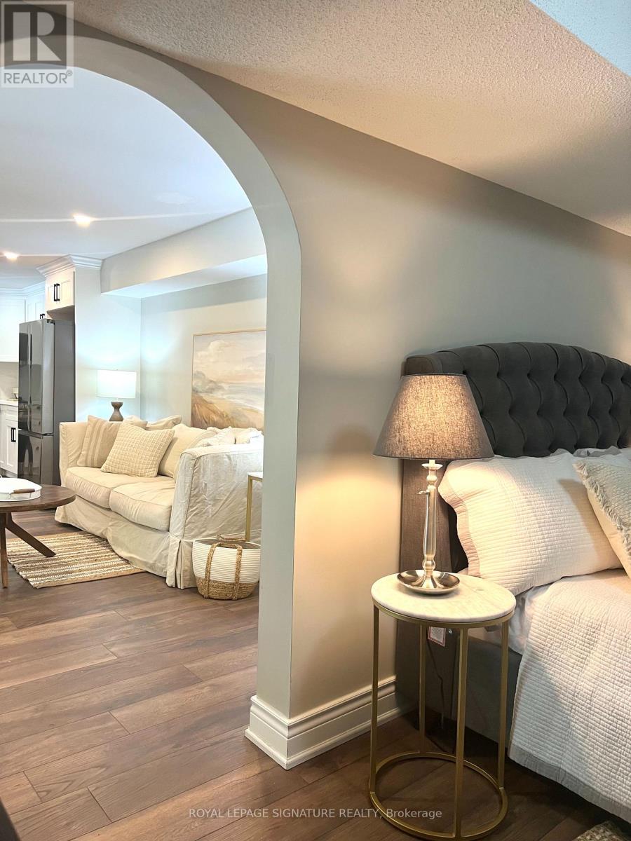 Lower Level - 964 Albertson Crescent, Mississauga, Ontario  L5H 3C7 - Photo 11 - W13068392
