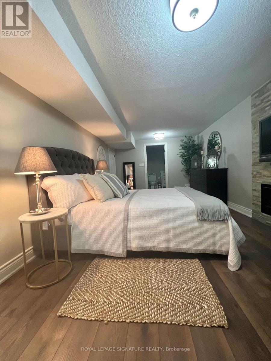 Lower Level - 964 Albertson Crescent, Mississauga, Ontario  L5H 3C7 - Photo 12 - W13068392