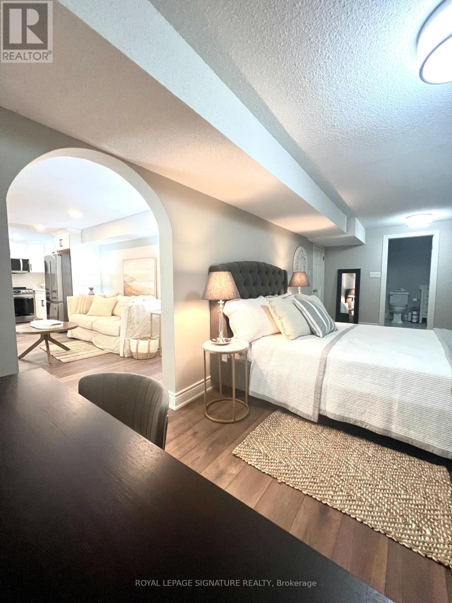 Lower Level - 964 Albertson Crescent, Mississauga, Ontario  L5H 3C7 - Photo 13 - W13068392
