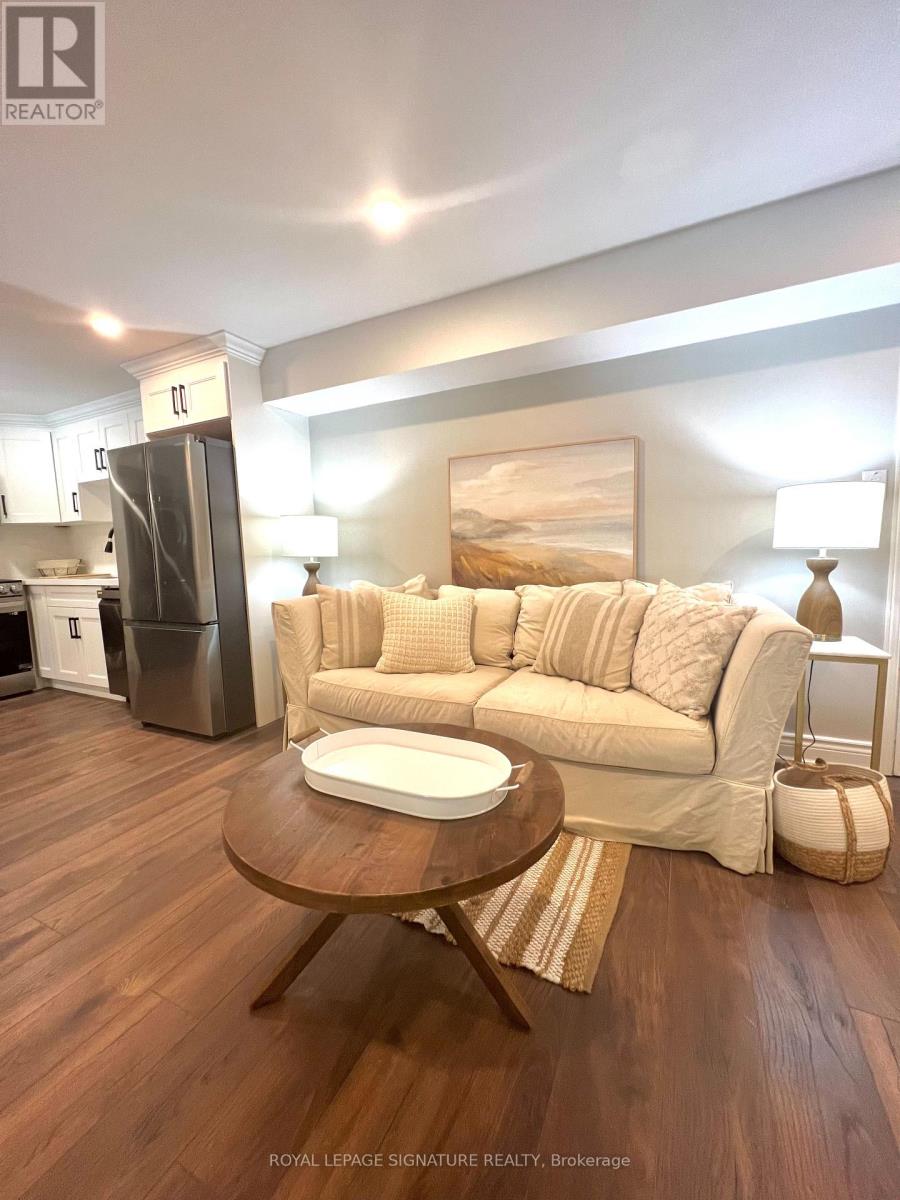 Lower Level - 964 Albertson Crescent, Mississauga, Ontario  L5H 3C7 - Photo 4 - W13068392