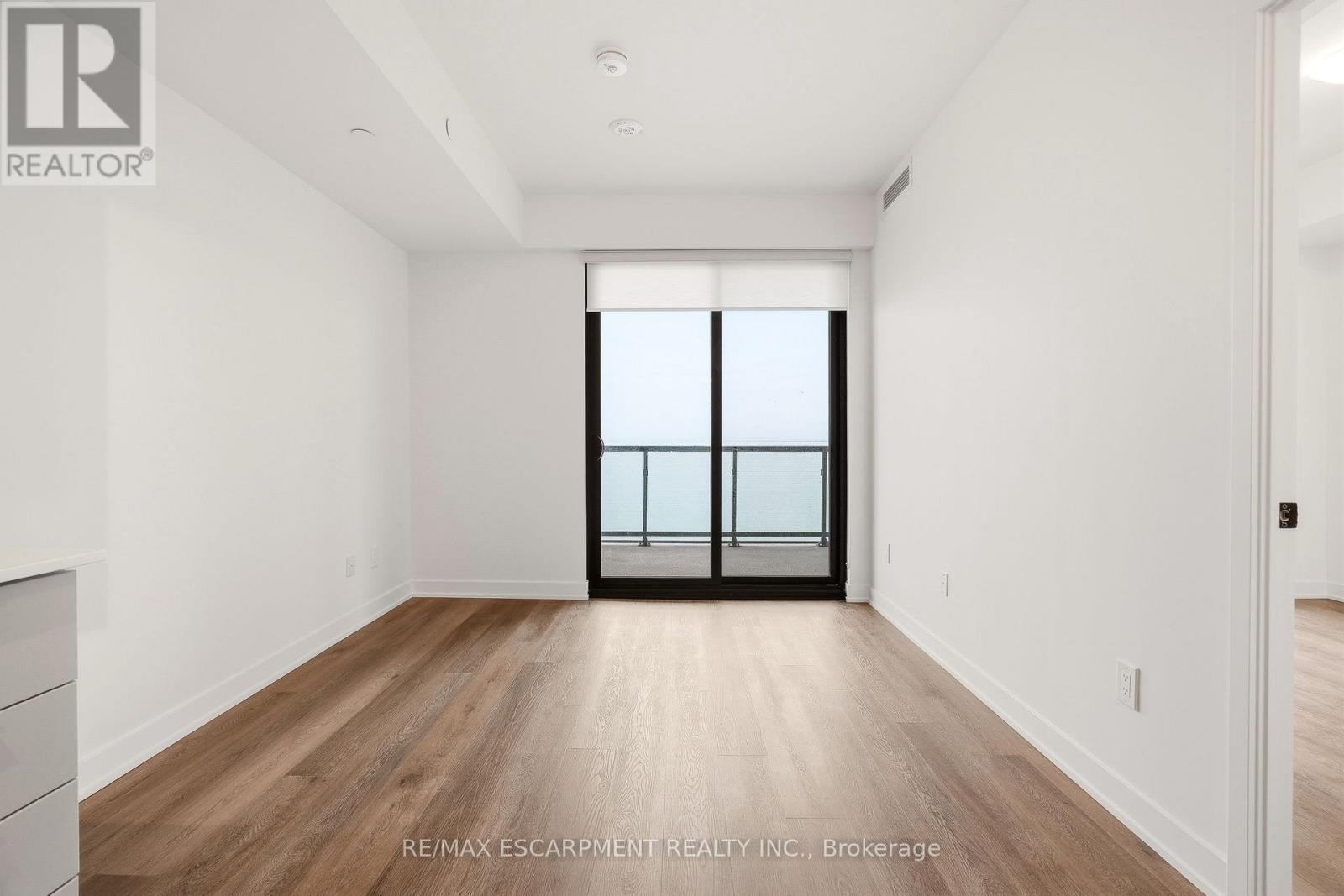 1106 - 2075 Lakeshore Road, Burlington, Ontario  L7R 1E2 - Photo 11 - W13068400