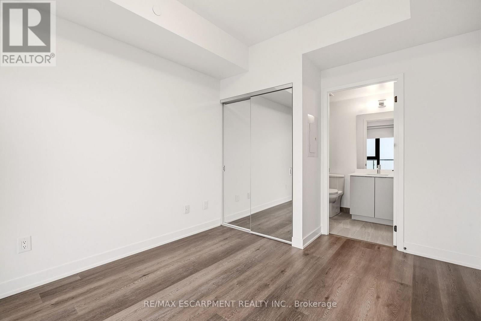 1106 - 2075 Lakeshore Road, Burlington, Ontario  L7R 1E2 - Photo 14 - W13068400