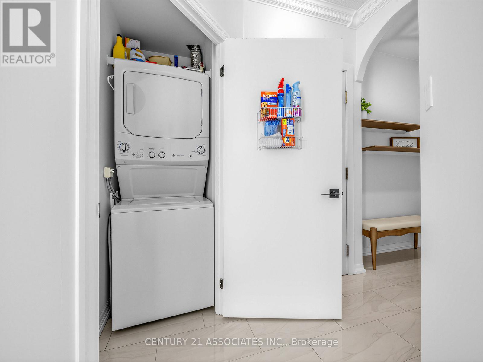 705 - 1359 Rathburn Road E, Mississauga, Ontario  L4W 5P7 - Photo 7 - W13068410