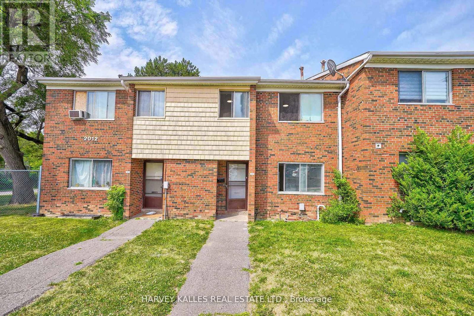 Th102 - 2012 Sheppard Avenue W, Toronto, Ontario  M3N 1A2 - Photo 2 - W13068440