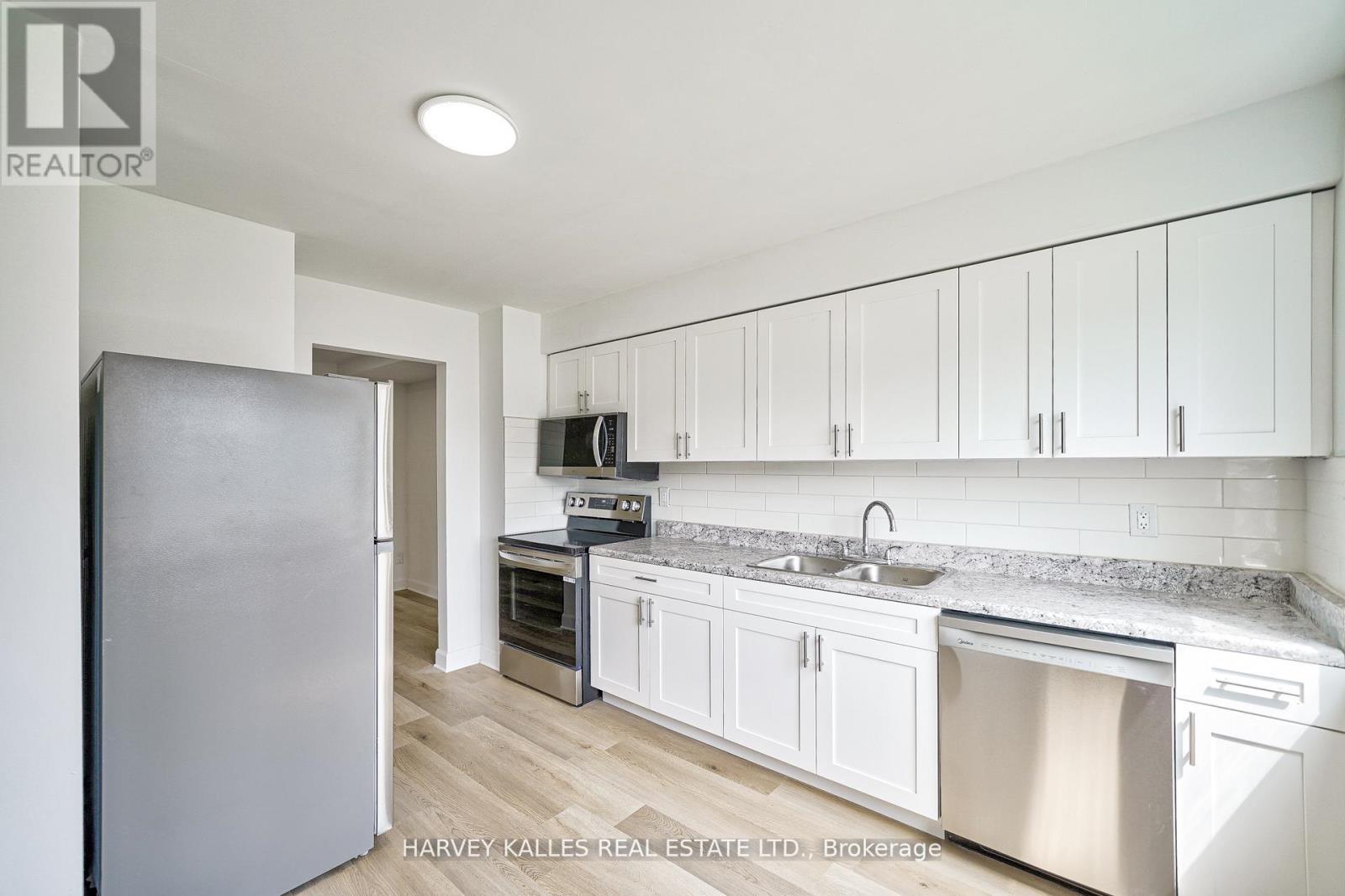 Th102 - 2012 Sheppard Avenue W, Toronto, Ontario  M3N 1A2 - Photo 9 - W13068440